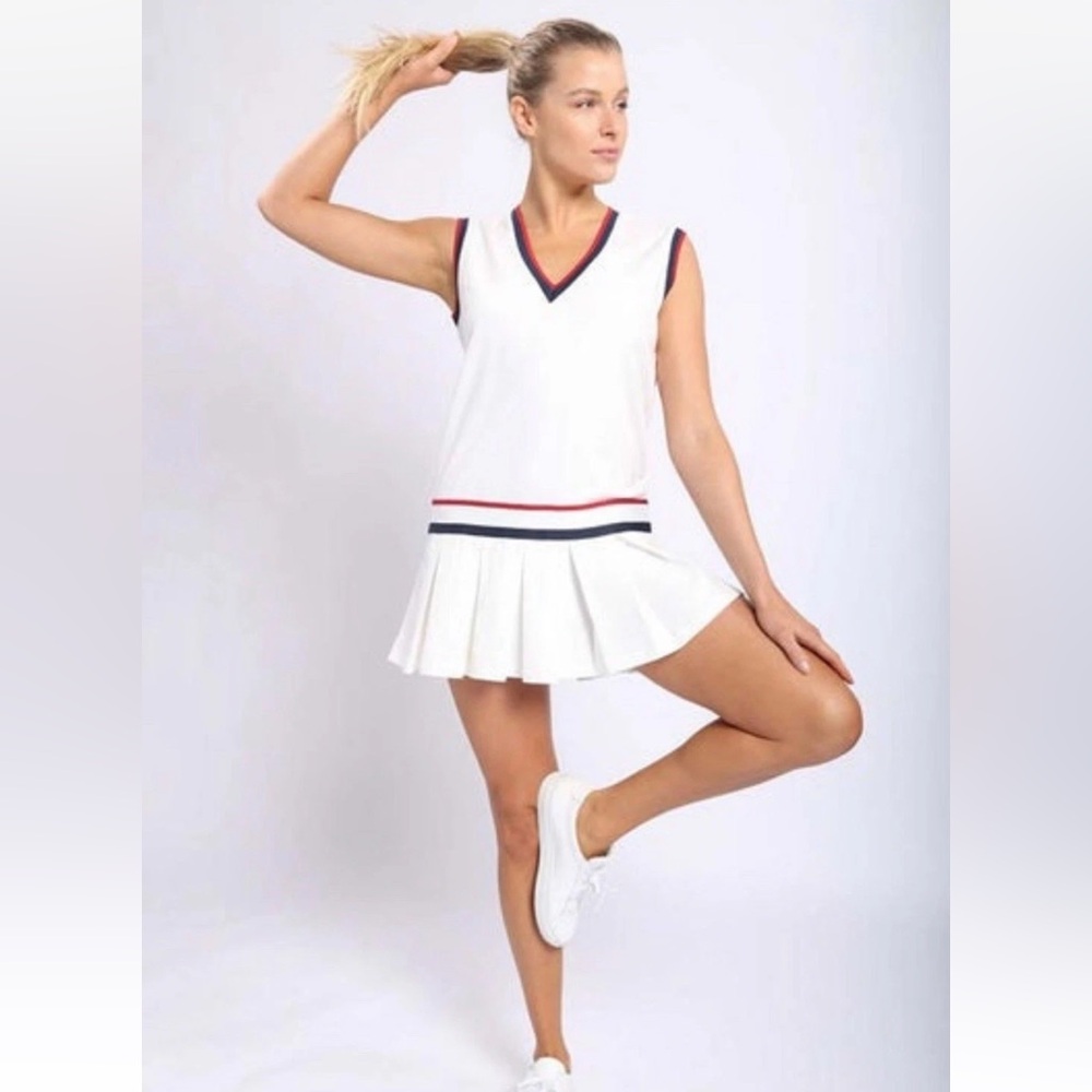 Mono B Tennis Sleeveless Activewear Dress Womens L with Red and Blue Accents NWT